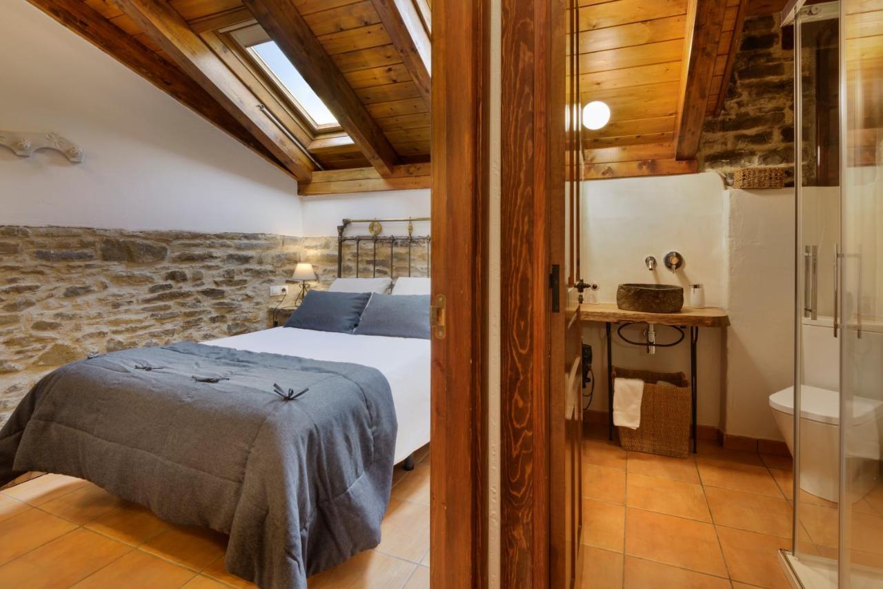 Os Ormos Casa Rural - Apartamentos - Habitaciones Espuéndolas Eksteriør billede